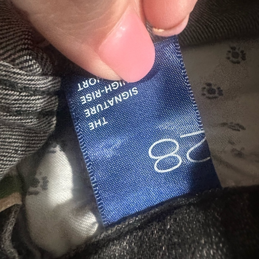 Anthropologie Pilcro Signature High-Rise Shorts Size 28 EUC - Picture 7 of 8